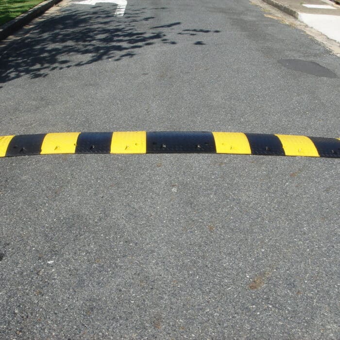 3.2M Rubber Speed Hump